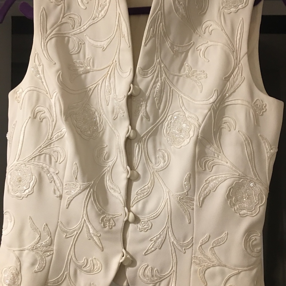 Carmen Marc Valvo Vest